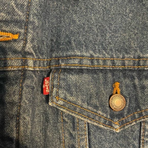 Made in the USA , blanket lined Levi’s jacket in great condition. - Picture 5 of 8